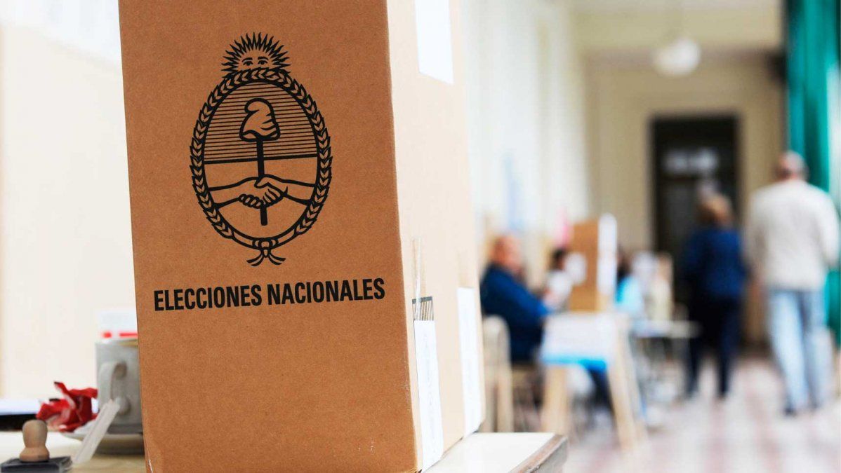 Adelanto: Macri tiene a la firma el pliego de un camarista electoral y la UCR hace gestiones de última hora para frenarlo