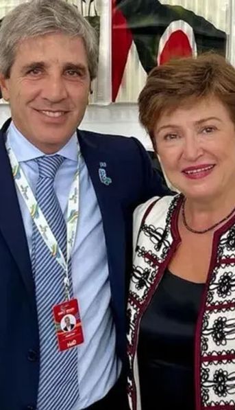 En medio de los rumores en los mercados, el FMI confirmó que Argentina solicitó US$20 mil millones y que el programa está muy avanzado
