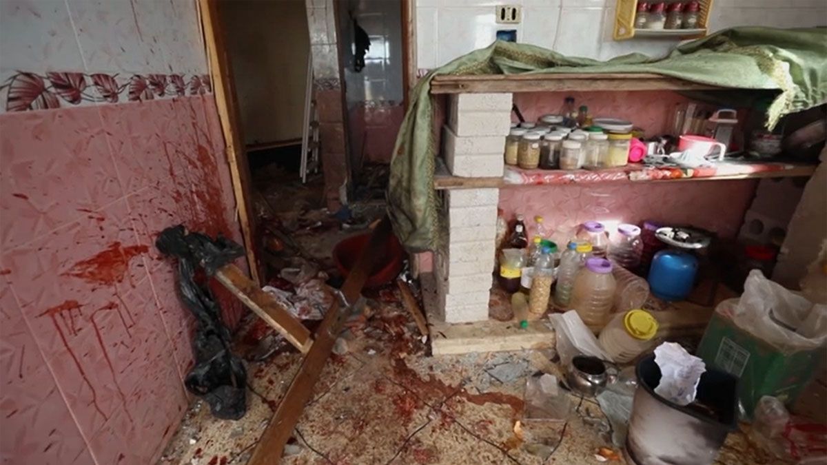 La sangre quedó como testimonio del ataque que le costó la vida al jefe de ISIS en Siria ( Foto: AP)