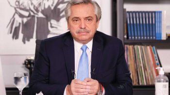 Cerca de Alberto Fernández coincidían en el análisis sobre la permanente curva exponencial de casos. Pero apuntaban directamente a los gobernadores e intendentes que no hacen cumplir las restricciones vigentes (Foto: Télam). Cerca de Alberto Fernández coincidían en el análisis sobre la permanente curva exponencial de casos. Pero apuntaban directamente a los gobernadores e intendentes que no hacen cumplir las restricciones vigentes (Foto: Télam).