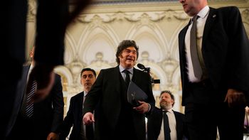 Javier Milei regresa al país este jueves tras su gira por España