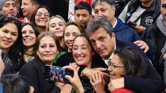 Cristina Kirchner se mete en la campaña de Massa para evitar las fugas del voto K hacia Milei