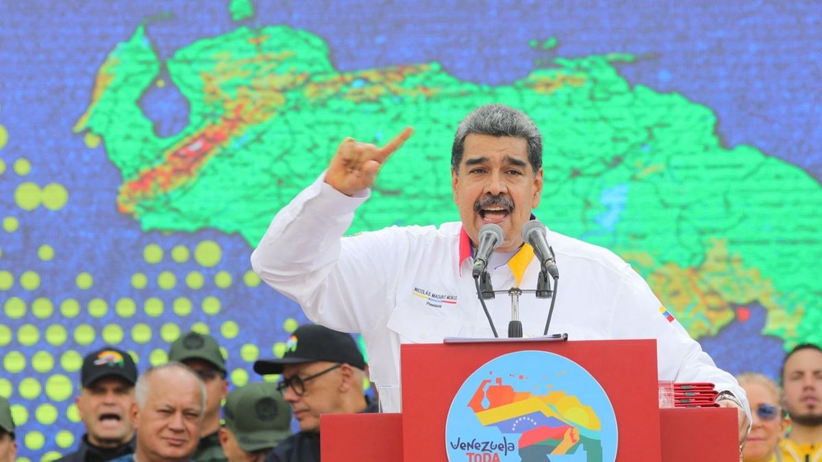 NicolásMaduro y su particular mirada sobre el conflicto con Guyana. (Foto: Clarín)
