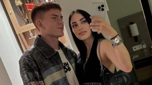 Una foto de la novia del Colo Barco encendió las alarmas: ¿está en el hotel de la Selección?