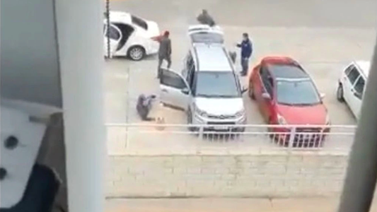 Córdoba: acordaron un encuentro para comprar dólares, pero eran falsos arbolitos y les robaron 9 millones de pesos