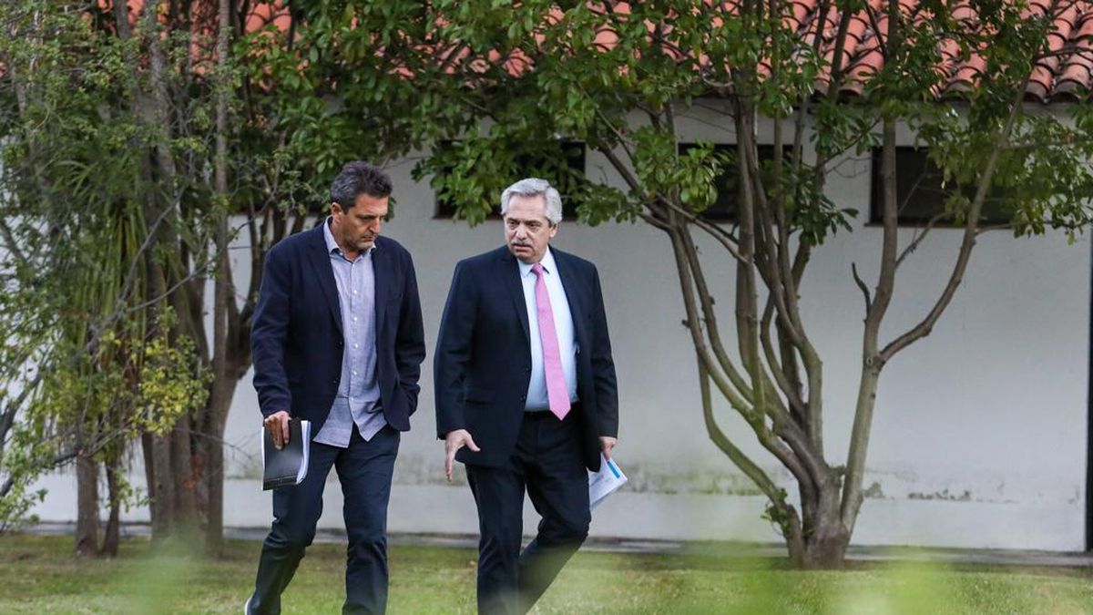 Alberto Fernández y Sergio Massa siguen de cerca la crisis cambiaria&nbsp; bajarn la orden de intervenir en el mercado cambiario cada vez que haya especulación. Foto Archivo Presidencia.