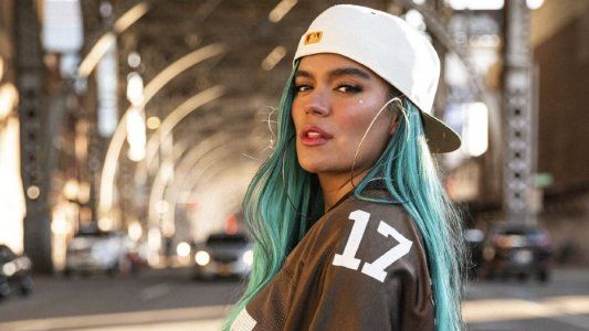 El mal momento que pasó Karol G en un show