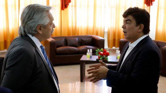 Sin barbijo y con dudosa distancia: ¿cómo cuidan que el presidente Alberto Fernández no se contagie coronavirus?