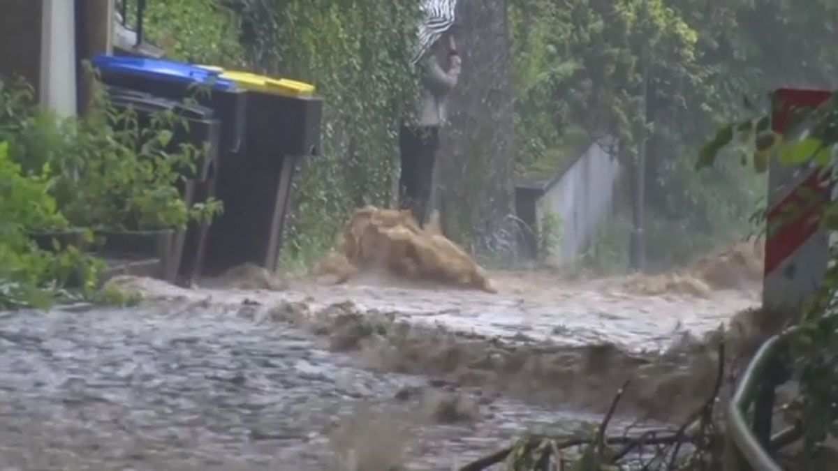 Los ríos desbordaron su cauce e inundaron ciudades y pueblos en Europa  (Foto: AP)