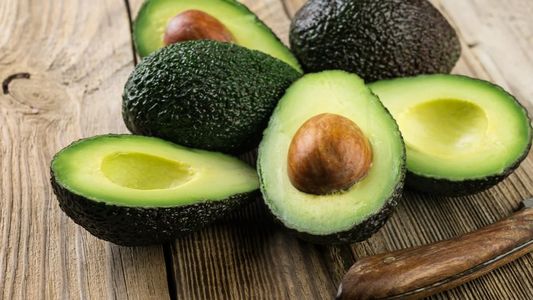 Toma aire profundo antes de saber cómo hacer para madurar una palta
