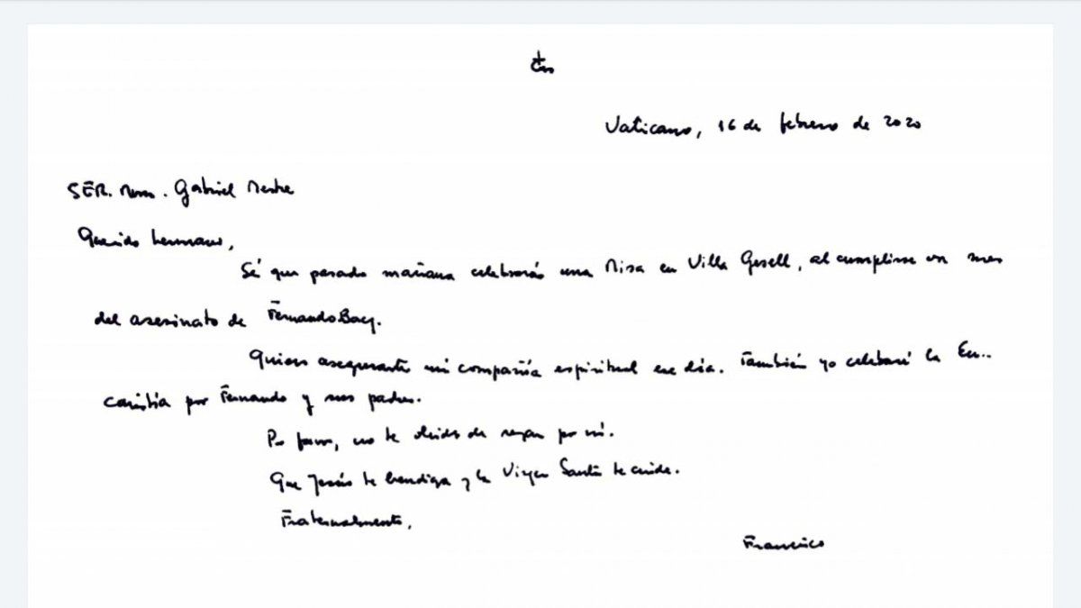 Leyeron una carta del Papa en la misa en honor a Fernando que se realizó en Villa Gesell