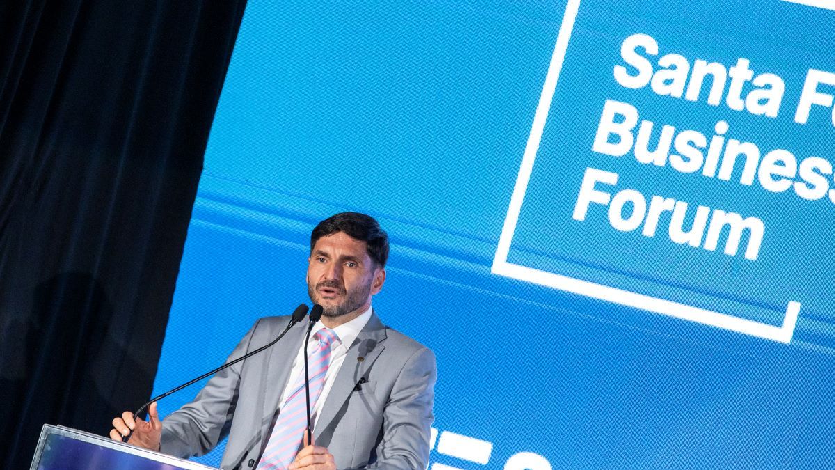 Pullaro inauguró un importante foro de negocios y busca cambiar la imagen nacional de Rosario