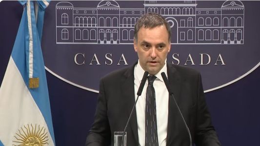 El Gobierno ahora pasará la motosierra por dos organismos públicos y dejará a 900 personas sin empleo