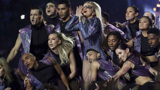 Impactante show de Lady Gaga en la final del Super Bowl
