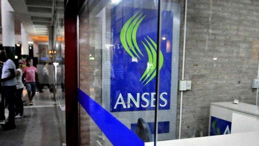 ANSES Ingreso Familiar de Emergencia: cuándo cobro y quiénes cobran hoy el bono de 10000