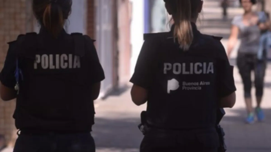 Dos policías que eran pareja se suicidaron mientras discutían por teléfono