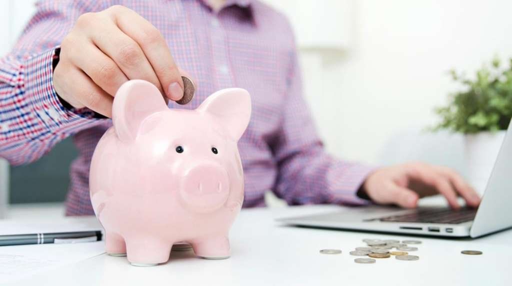 Qué es más conveniente: comprar dólares o hacer un plazo fijo