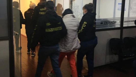 Cayó la banda de los estafadores de Tinder de Córdoba, que organizaba encuentros sexuales para robarle a sus víctimas