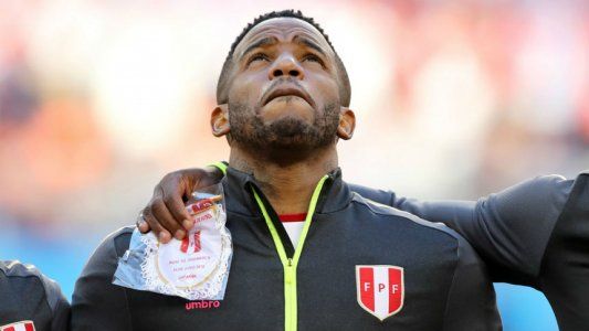 El emotivo mensaje de Farfán desde la clínica: “Moría por estar con mis compañeros este último juego”
