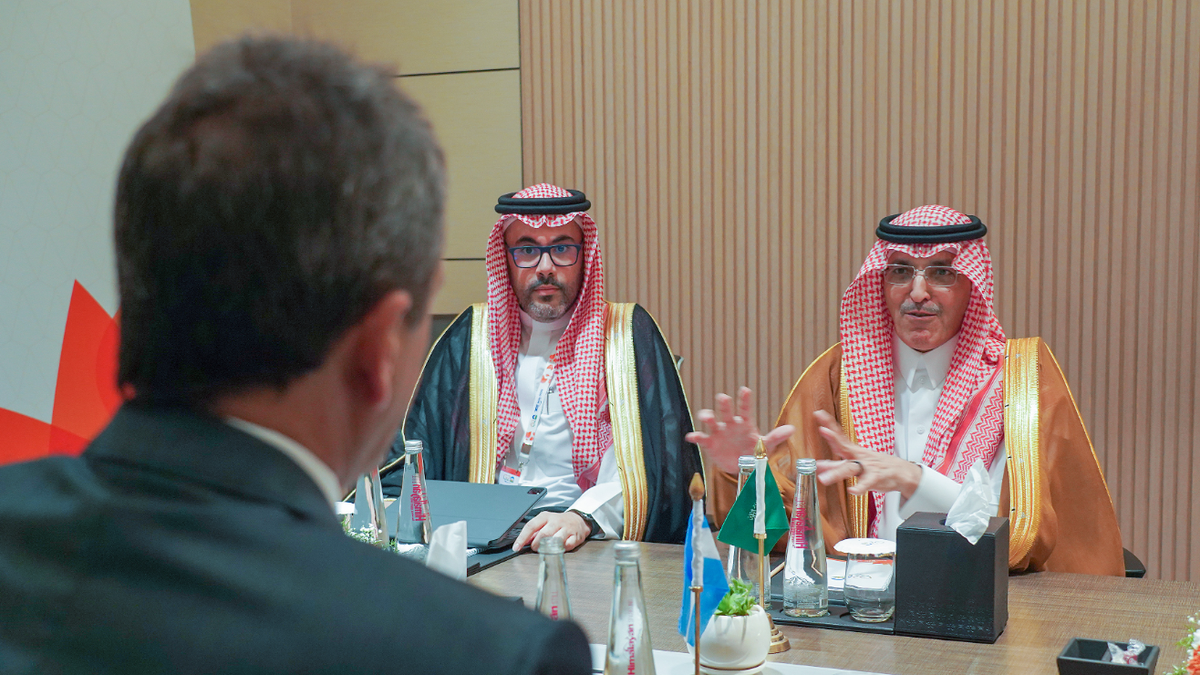 Sergio Massa se reunió con los ministros de Finanzas de Arabia Saudita y Canadá. (Foto: Twitter Sergio Massa)