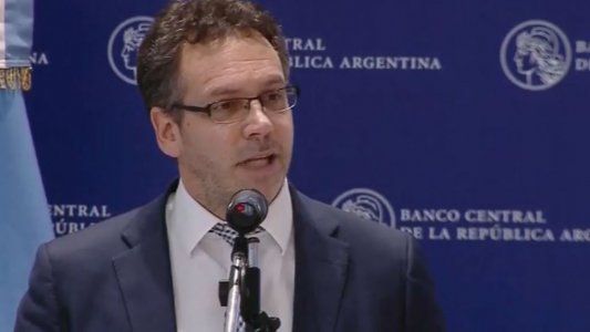 Sandleris remarcó que el sistema financiero está sólido y que los depósitos de los ahorristas están disponibles