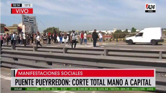 Organizaciones sociales cortan accesos a la provincia de Buenos Aires: caos en Puente Pueyrredón y Puente La Noria