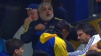 Cacho Riquelme explotó contra los hinchas xeneizes. (Foto: captura de video). Cacho Riquelme explotó contra los hinchas xeneizes. (Foto: captura de video).