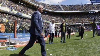 Alfaro, sobre el futuro de Tevez: Le dije que se quede hasta que él quiera