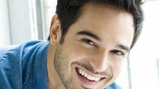 Patricio Arellano: Entre la televisión, shows, nuevo disco y teatro