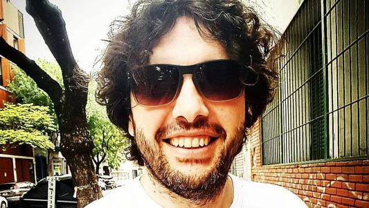 Ergün Demir fue tildado de sucio y oloroso y calló a todos con una foto en la ducha