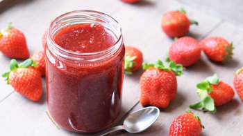 Mermelada de frutilla casera: la receta fácil para lograr una textura espesa, un sabor intenso y el dulzor justo