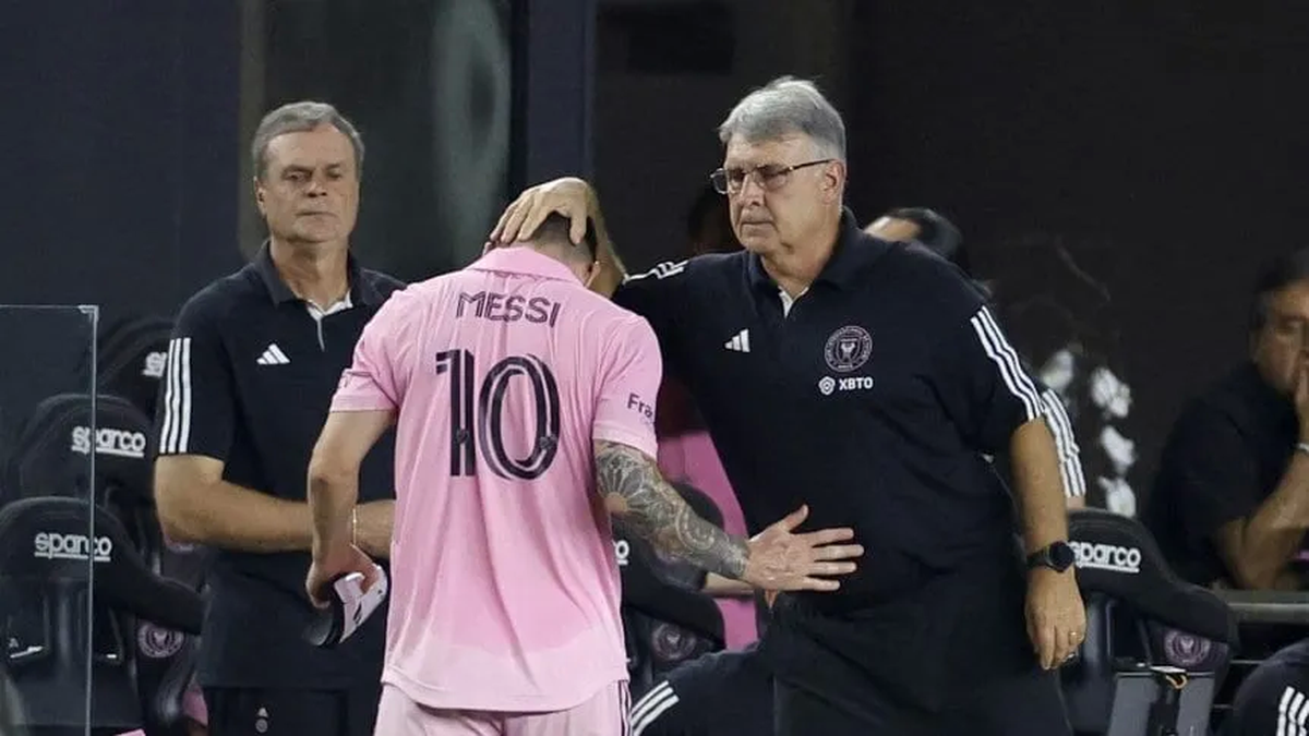 Lionel Messi se retiró lesionado. (Foto: TyC)