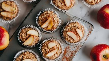 como preparar muffins de avena y manzana: la receta saludable que no puede faltar en tu cocina como preparar muffins de avena y manzana: la receta saludable que no puede faltar en tu cocina
