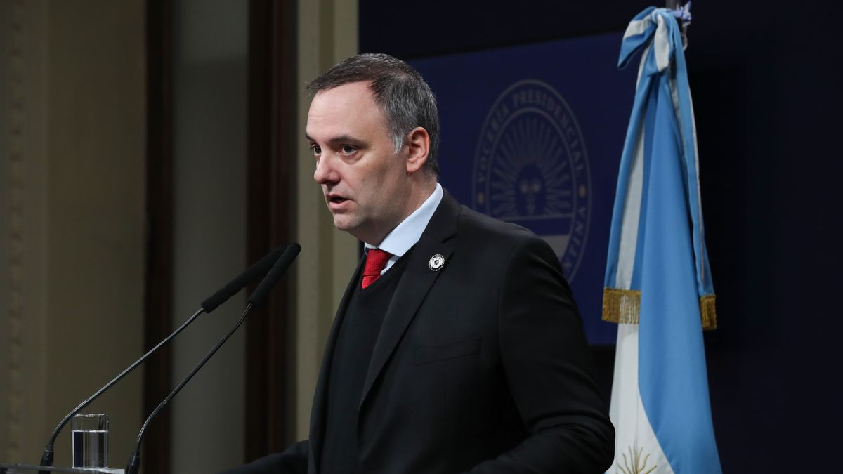 El vocero presidencial anunció la eliminación del Día del Empleado Público que se celebra los 27 de junio. (Foto: prensa Presidencia).