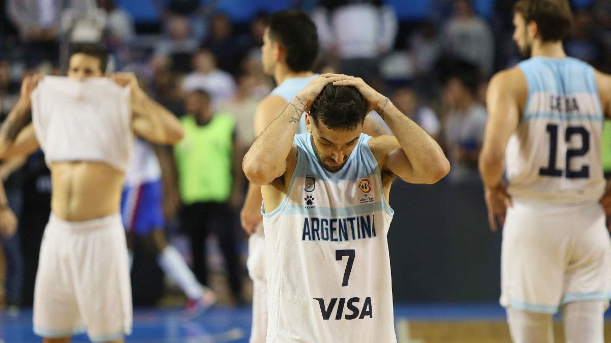 Argentina recibió un duro golpe ante República Dominicana que lo dejó sin Mundial. (Foto: AFP)