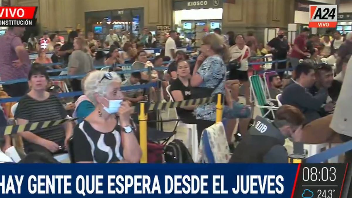 Pasajes de tren a la Costa Atlántica: arrancó la venta en Constitución pero con mucha demora. (Captura)