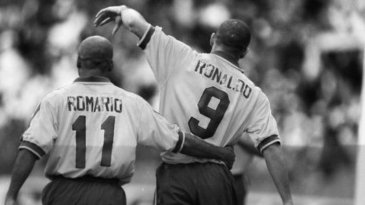 Impensado en estos tiempos: Ronaldo contó del derecho de piso que le hizo pagar Romario en la Selección de Brasil