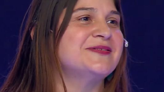 Tiene 45 años y su novio 80: la increíble historia de amor de Nora en Los 8 escalones del millón