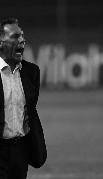Russo responsabilizó a los jugadores por el mal momento de Boca: Me preocupa no mantener los niveles individuales