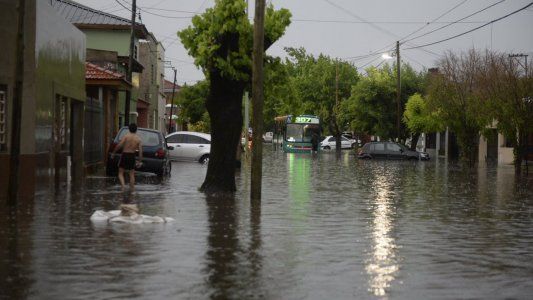 Lo que dejó el temporal: todavía quedan más de 1.300 evacuados en el conurbano bonaerense