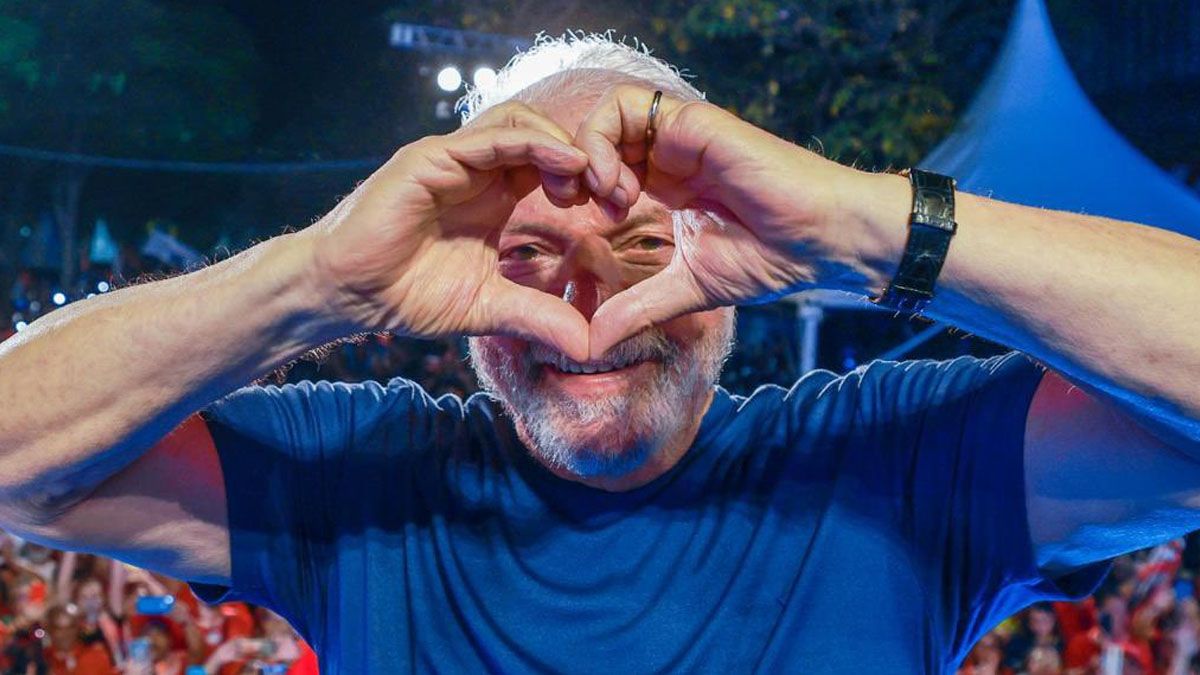 Lula ya se ve ganador y prepara sus equipos de gobierno (Foto: Twitter oficial de Lula).