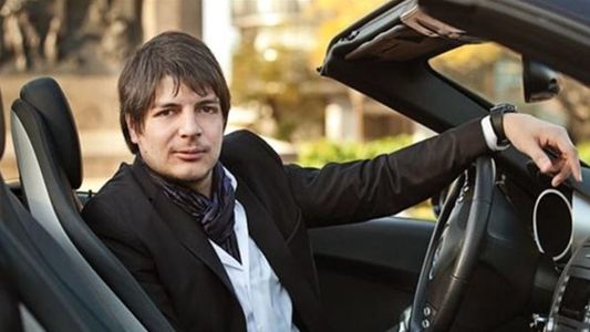 ¡Todo mal! / Tomás Costantini, procesado por estafa
