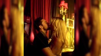 Las imágenes de Nicole Neumann a los besos con el ex de Jimena Barón