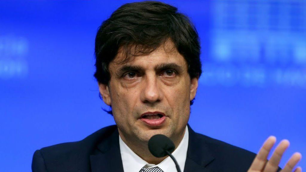 Lacunza criticó al Gobierno por la negociación de la deuda y alertó que la inflación puede ser la tercera foto de la crisis