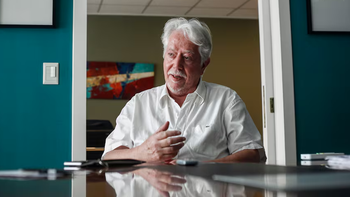 Murió Luis Puenzo, director de La historia oficial