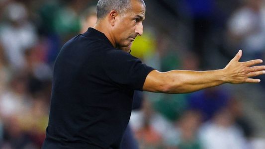 Una Selección echó a su director técnico en mundial tras sufrir una goleada histórica