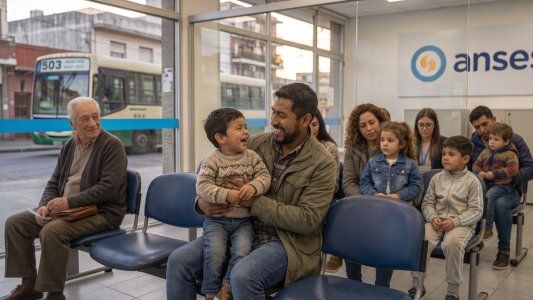 ANSES: el Gobierno confirmó el nuevo aumento de la AUH en octubre