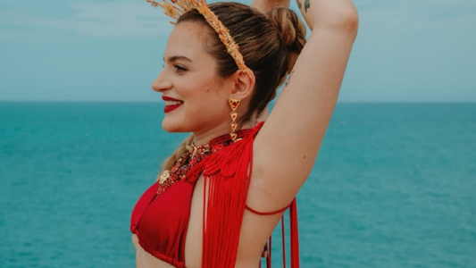 Angel Bleu presentó en Argentina su cumbia reggaetonera llamada La Botella