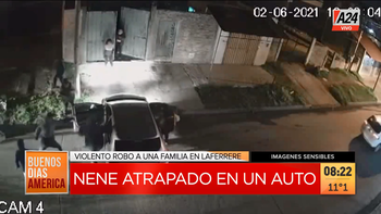 Otra vez un nene quedó atrapado en medio de un robo en Laferrere. (Captura de Tv) Otra vez un nene quedó atrapado en medio de un robo en Laferrere. (Captura de Tv)