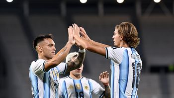 Con goles de Lautaro Martínez y Nico Paz, Argentina le gana 2-0 a Bolivia